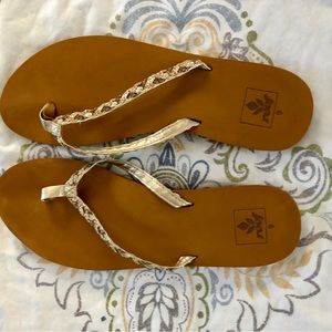 Reef sandals size 9